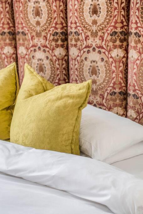 The Artists Hideaway-2 Bed Mezzanine In Paddington Casa vacanze Londra